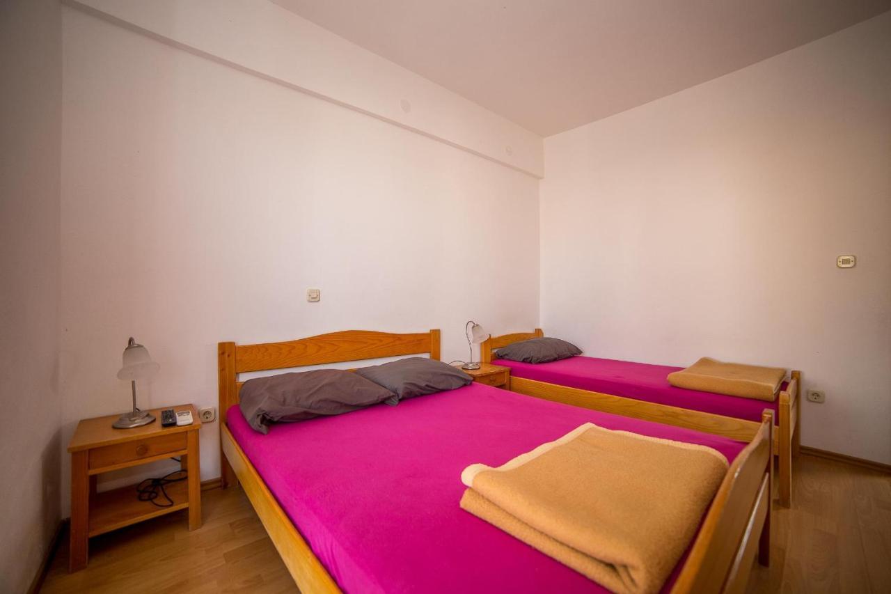 Apartments Grulovic Srima Bagian luar foto
