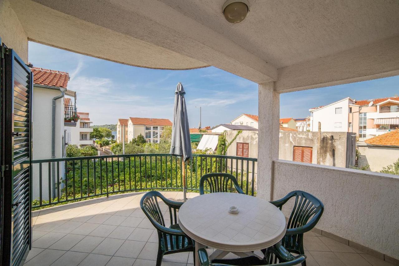 Apartments Grulovic Srima Bagian luar foto