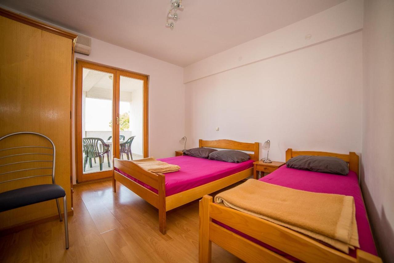 Apartments Grulovic Srima Bagian luar foto