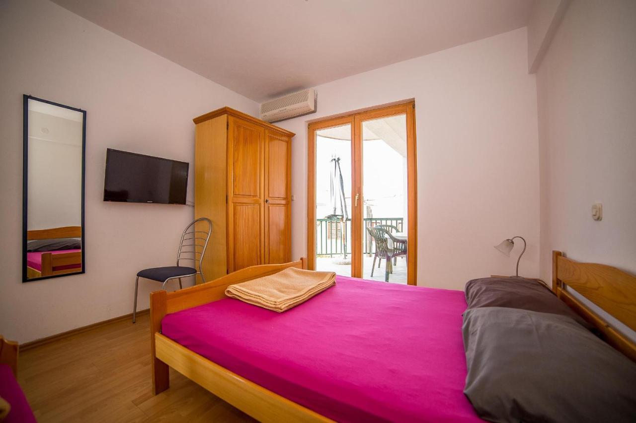 Apartments Grulovic Srima Bagian luar foto