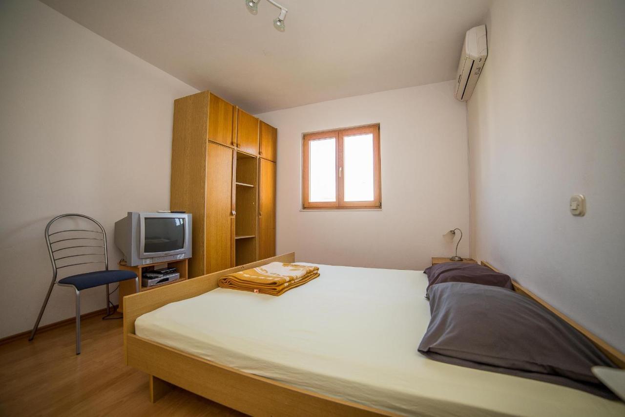 Apartments Grulovic Srima Bagian luar foto